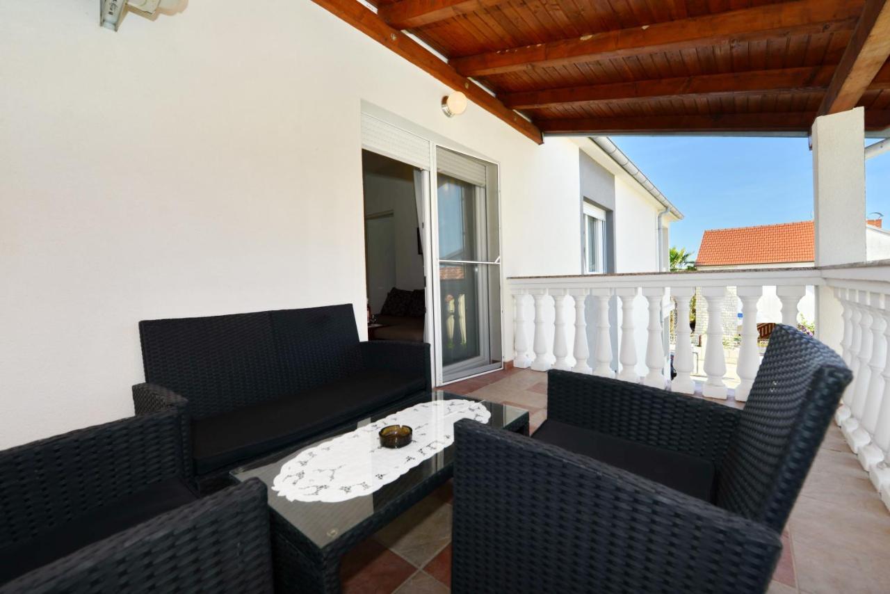 Apartmani L&R Bibinje Exterior foto
